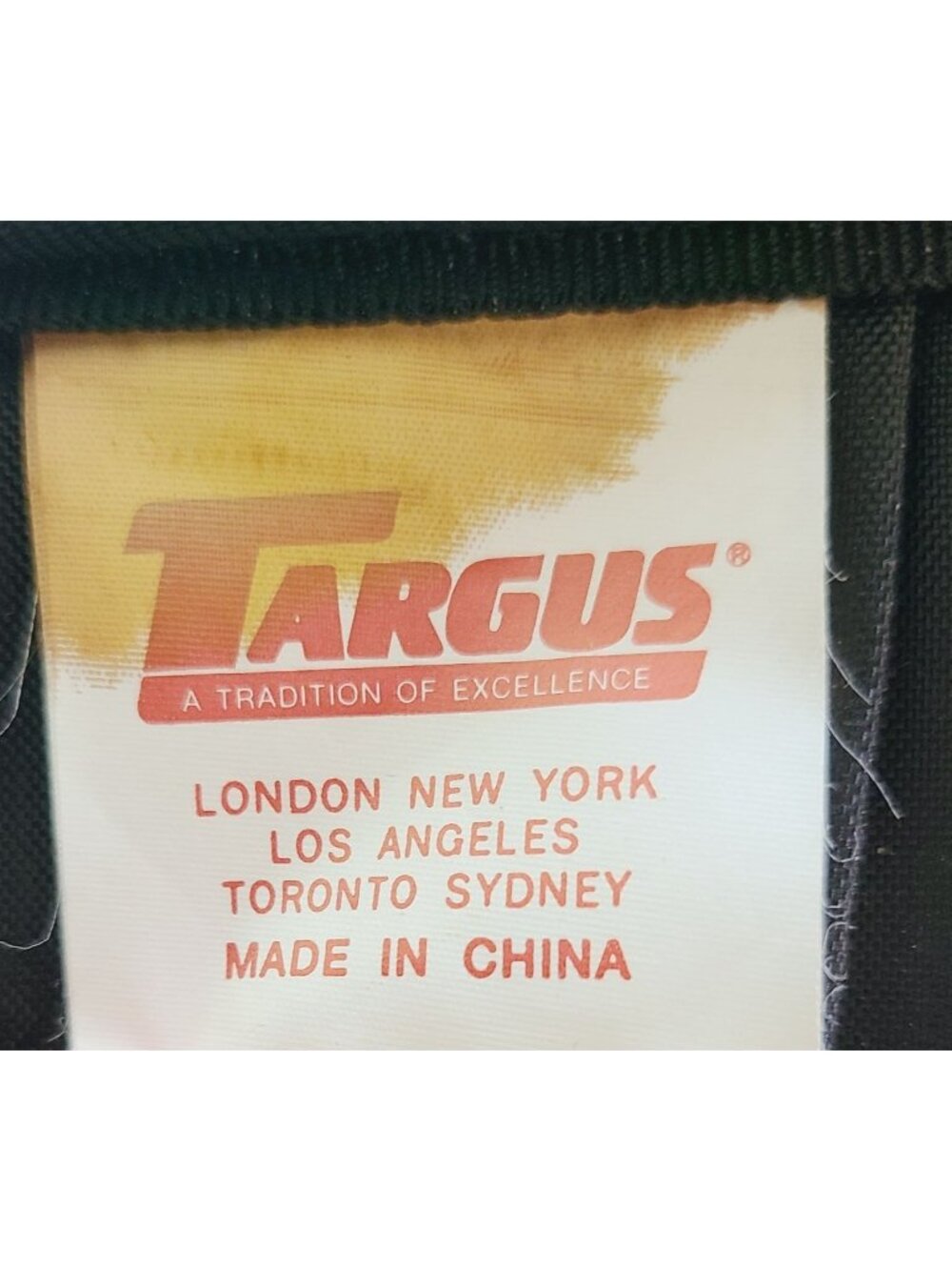 Targus Black Leather Laptop Bag With Shoulder Strap & Multiple Compartments - Picture 3 of 16